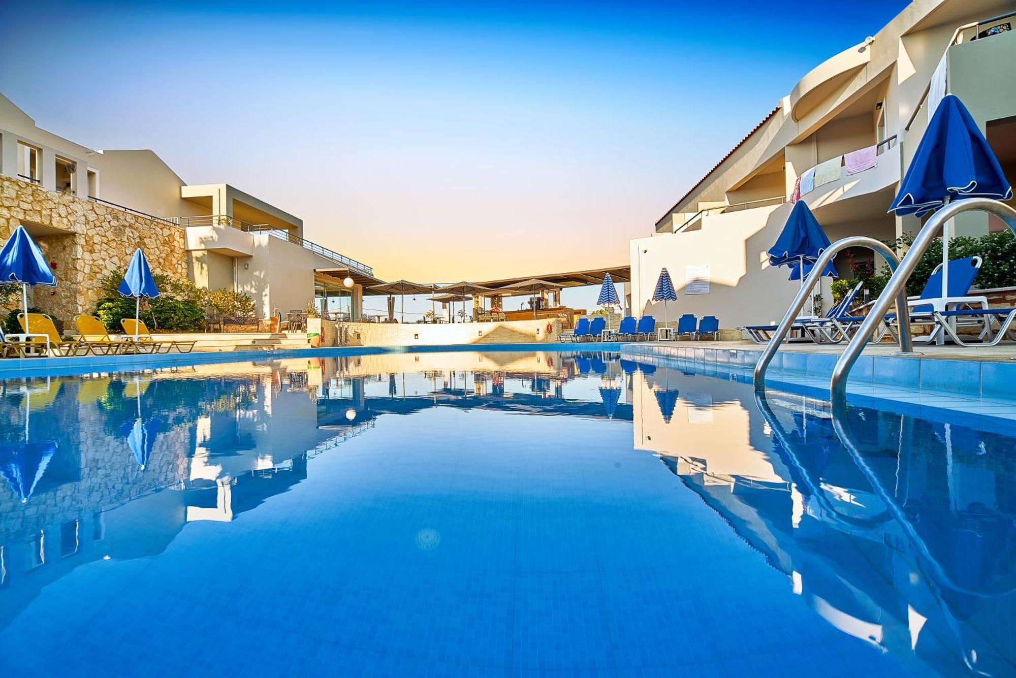Bella Pais Hotel Maleme  Exterior photo